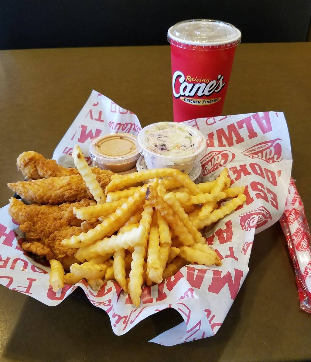 Raising Canes Chicken Fingers | meal takeaway | 7221 Tylersville Rd, West Chester Township, OH 45069, USA | 5132856877 OR +1 513-285-6877