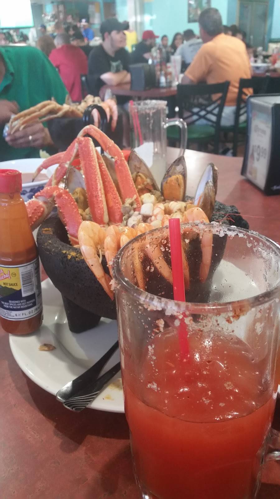 Mariscos Las Islitas | restaurant | 1301 Chamberlain Ave, Bakersfield, CA 93305, USA | 6613250051 OR +1 661-325-0051