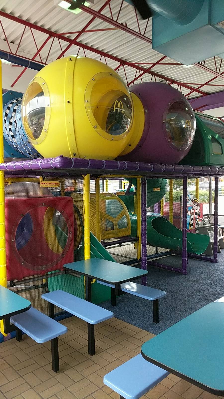 McDonalds | cafe | 12168 Central Ave, Mitchellville, MD 20721, USA | 3013903768 OR +1 301-390-3768