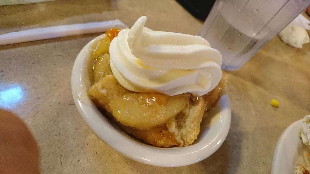 Furrs Fresh Buffet | restaurant | 3233 Alta Mere Dr, Fort Worth, TX 76116, USA | 8177320422 OR +1 817-732-0422