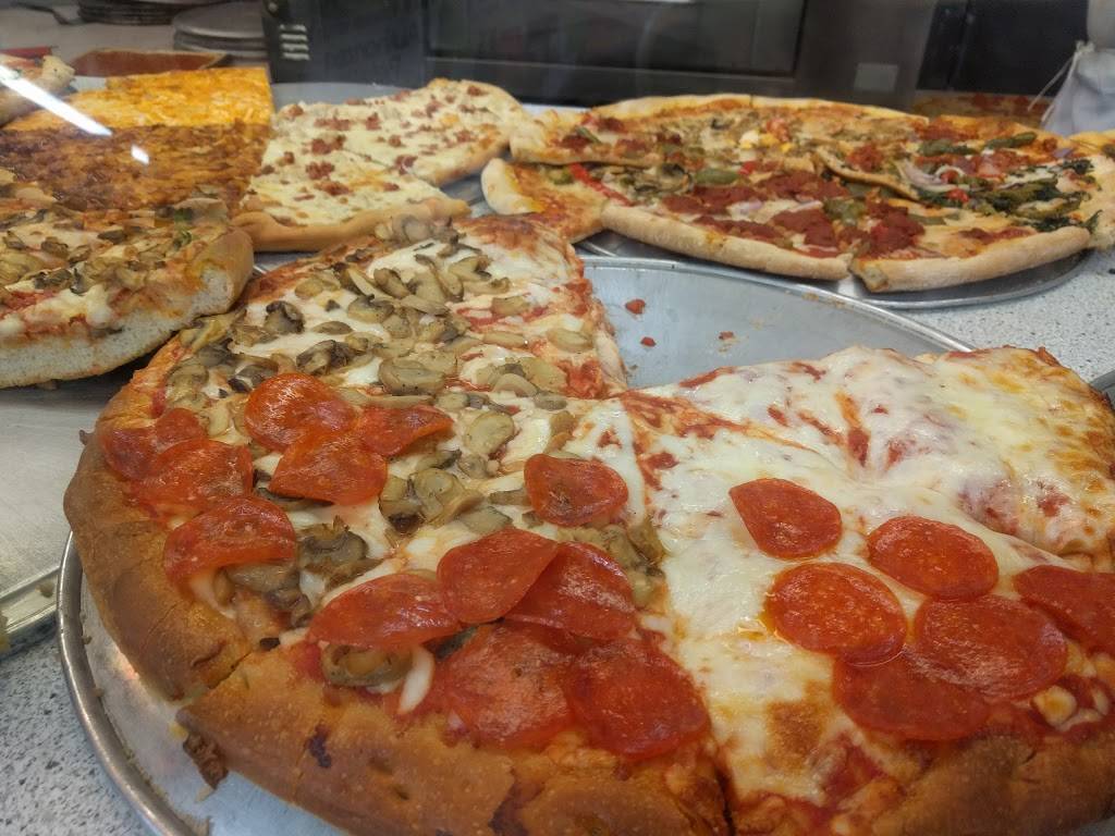 Mamma Gina Pizza | restaurant | 110 N Dupont Hwy, New Castle, DE 19720, USA | 3023285845 OR +1 302-328-5845