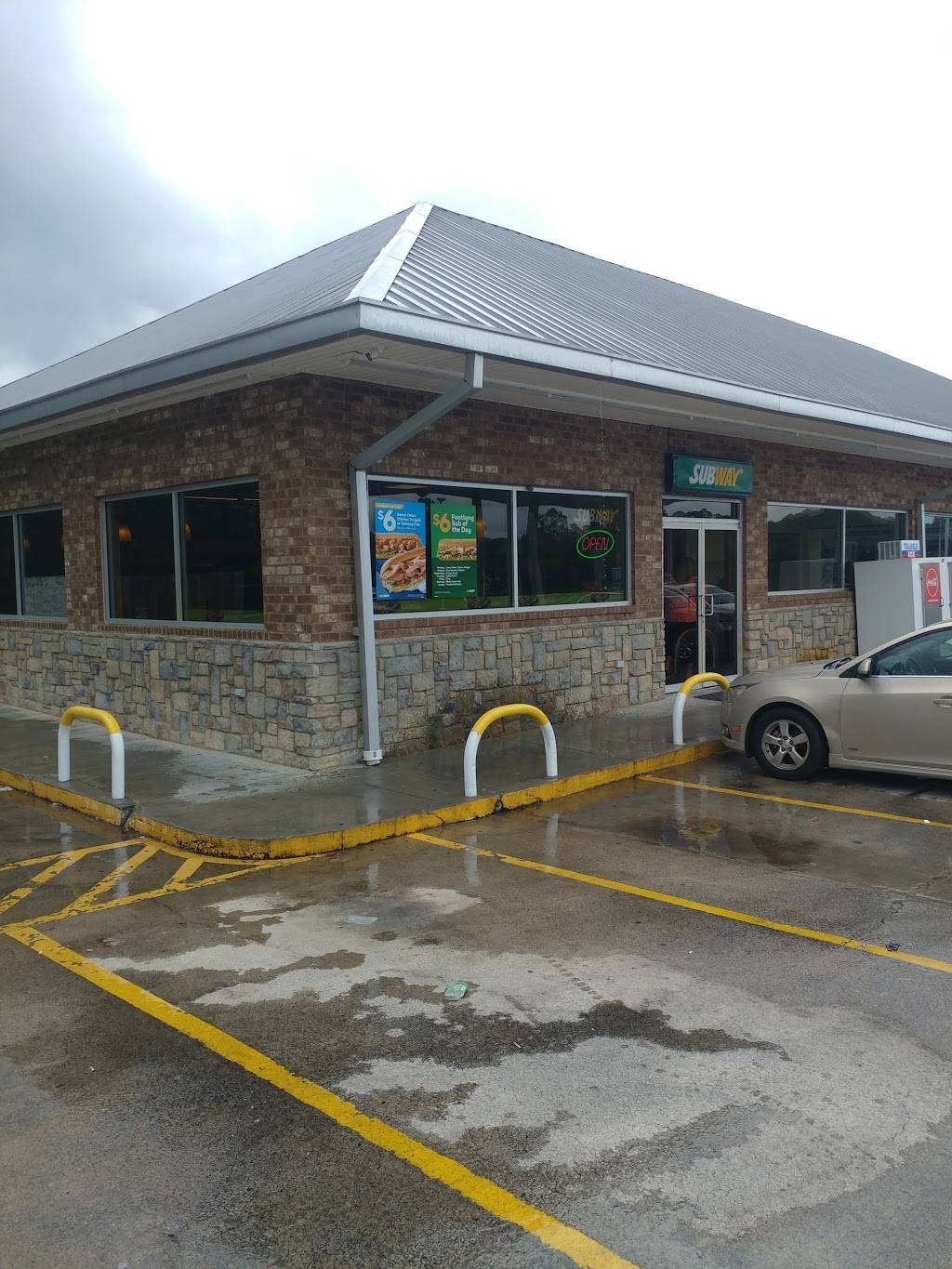 Subway | restaurant | 10820 US-280, Ellabell, GA 31308, USA | 9128583400 OR +1 912-858-3400