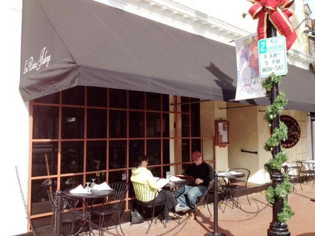 La Petite Auberge | restaurant | 311 William St, Fredericksburg, VA 22401, USA | 5403712727 OR +1 540-371-2727