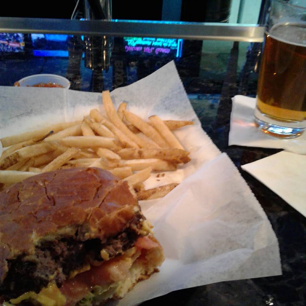 First Break Cafe | restaurant | 46970 Community Plaza, Sterling, VA 20164, USA | 7034442551 OR +1 703-444-2551