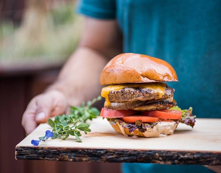 Georges Cafe | cafe | 600 Town Center Dr, Costa Mesa, CA 92626, USA | 7143385166 OR +1 714-338-5166