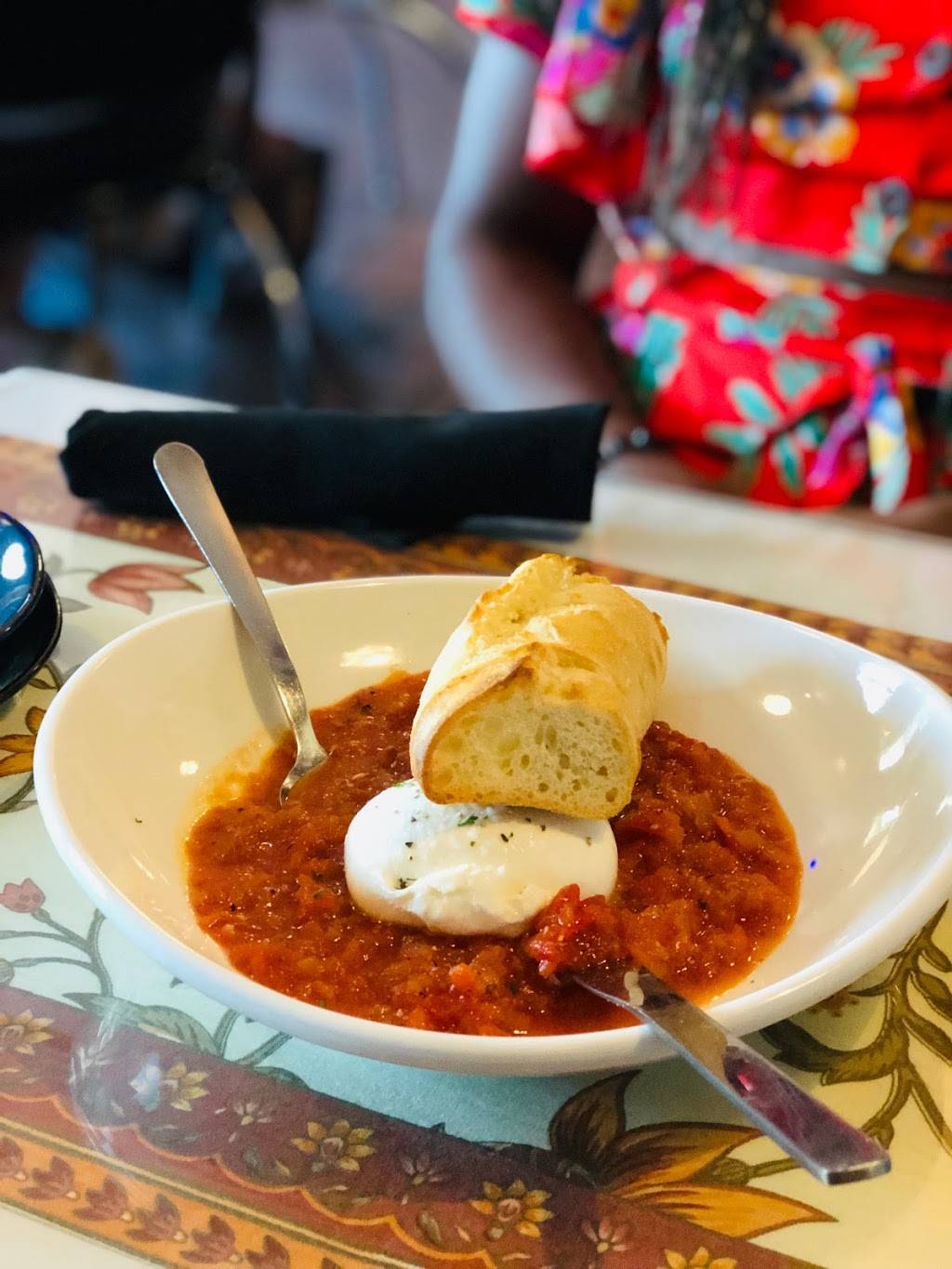 Leverett Lounge | restaurant | 737 N Leverett Ave #1, Fayetteville, AR 72701, USA | 4792496570 OR +1 479-249-6570