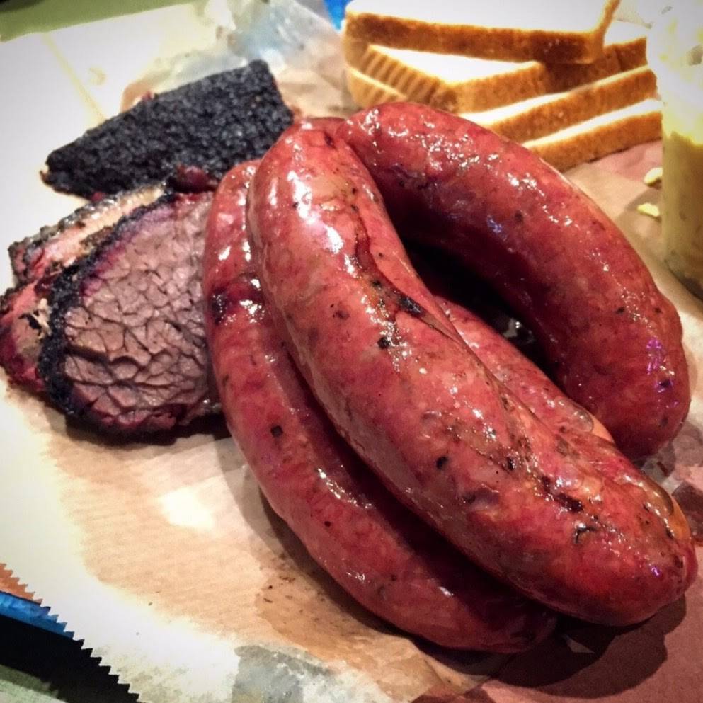 Thomas Bar-B-Q | restaurant | 5594 North Fwy I45, Houston, TX 77076, USA | 7136975033 OR +1 713-697-5033