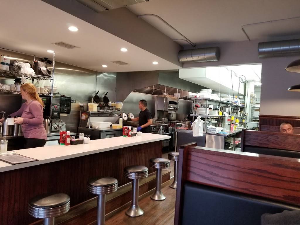 North Avenue Grill | restaurant | 7225 W North Ave, Wauwatosa, WI 53213, USA | 4144537225 OR +1 414-453-7225