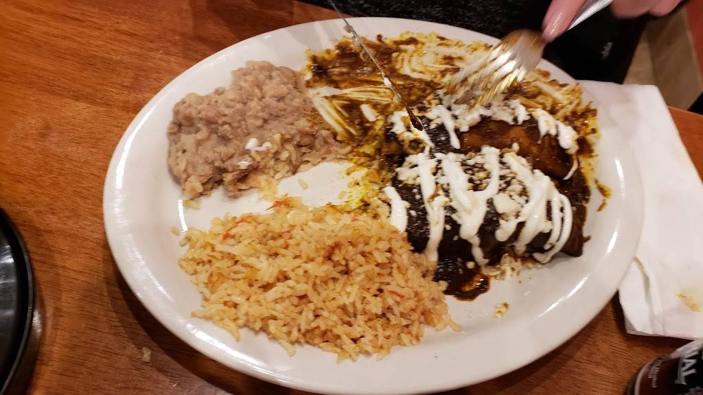 Cholula Mexican grill | restaurant | 8805 95th St, Palos Hills, IL 60465, USA | 7085813941 OR +1 708-581-3941