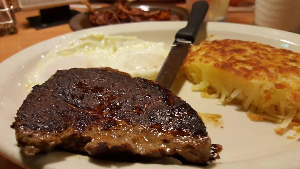 Village Inn | bakery | 2525 S 180th St, Omaha, NE 68130, USA | 4023330434 OR +1 402-333-0434