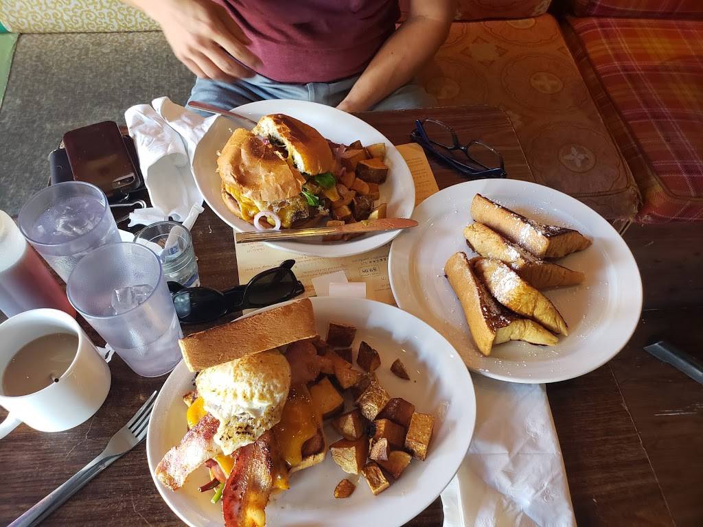 Joe Vinny & Bronsons Bohemian Cafe | cafe | 824 N Piedras St, El Paso, TX 79930, USA | 9158010475 OR +1 915-801-0475