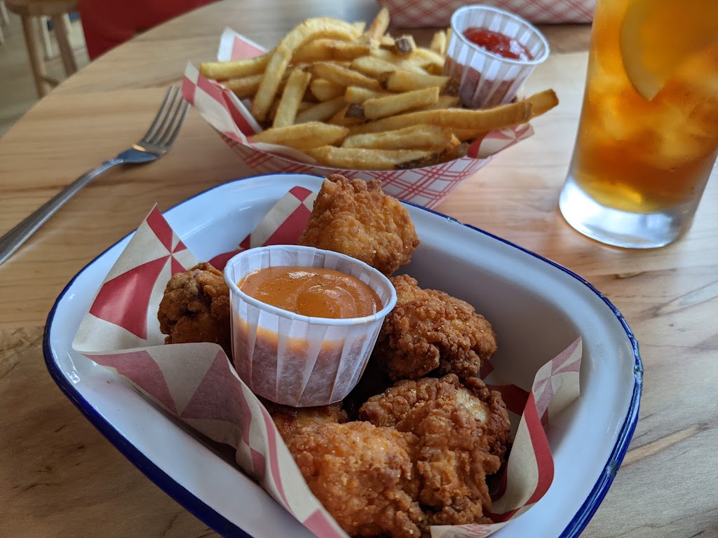 Parsons Chicken & Fish | restaurant | 5721 N Clark St, Chicago, IL 60660, USA | 7736541141 OR +1 773-654-1141