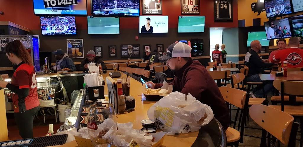 Buffalo Wild Wings | meal takeaway | 2001 US-45, Columbus, MS 39705, USA | 6622451171 OR +1 662-245-1171