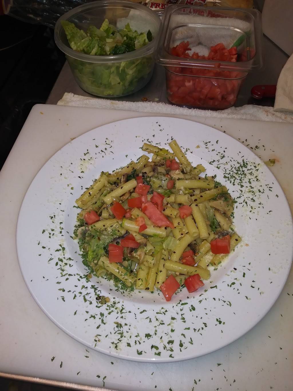 Grovewood Grill | restaurant | 5455 State Rd, Parma, OH 44134, USA | 2169544646 OR +1 216-954-4646