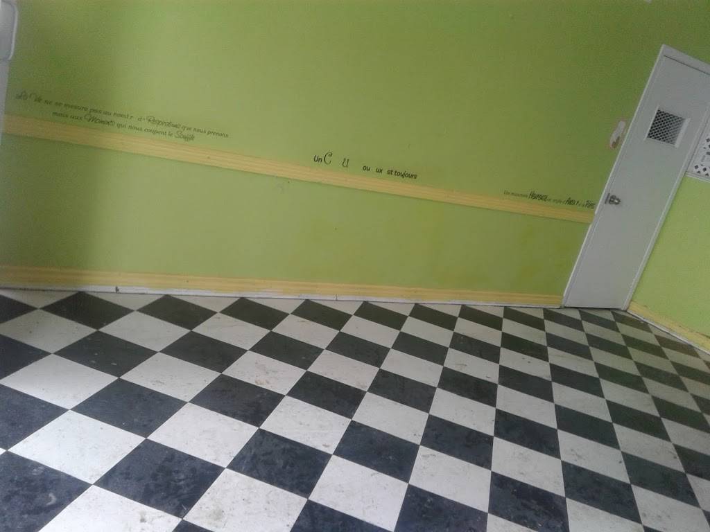 La Soupe Populaire De Hull | restaurant | 751 Boulevard Saint-Joseph, Gatineau, QC J8Y 4B7, Canada | 8197703789 OR +1 819-770-3789