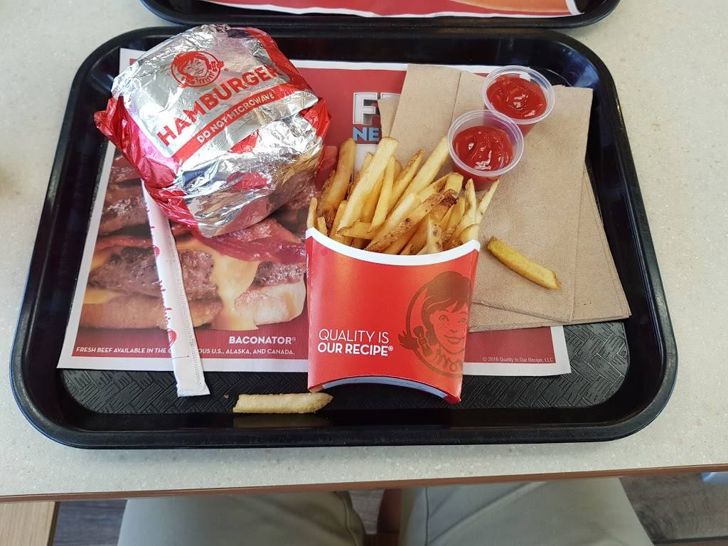 Wendys | restaurant | 273 Broadview Ave, Warrenton, VA 20186, USA | 5403475528 OR +1 540-347-5528
