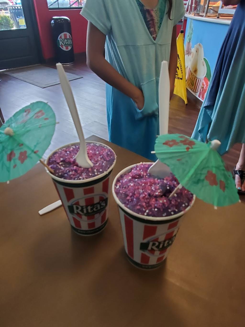 Ritas Italian Ice & Frozen Custard | restaurant | 340 Town Center Ave Unit A-4, Suwanee, GA 30024, USA | 6787652889 OR +1 678-765-2889