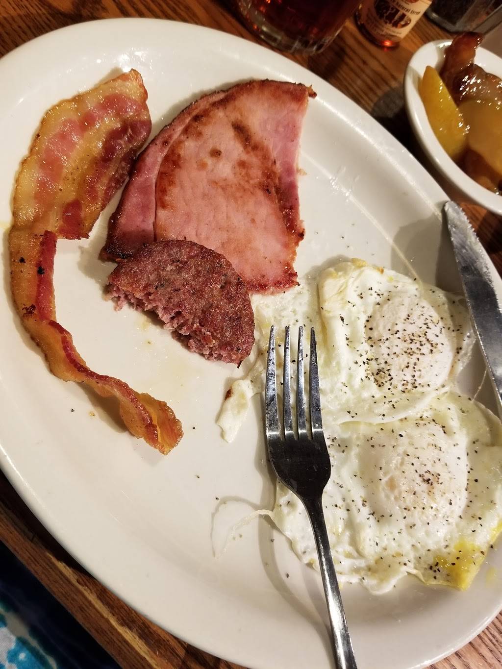 Cracker Barrel Old Country Store | restaurant | 13250 City Station Dr, Jacksonville, FL 32218, USA | 9047513678 OR +1 904-751-3678