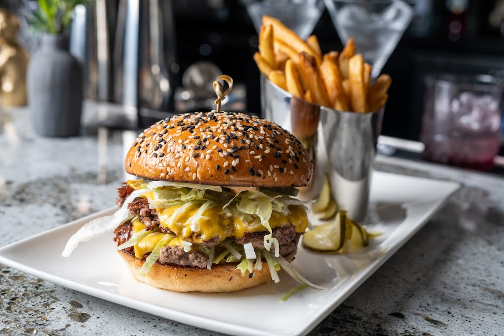 Au Troisiéme | restaurant | 8305 Westchester Dr, Dallas, TX 75225, USA | 4697262237 OR +1 469-726-2237