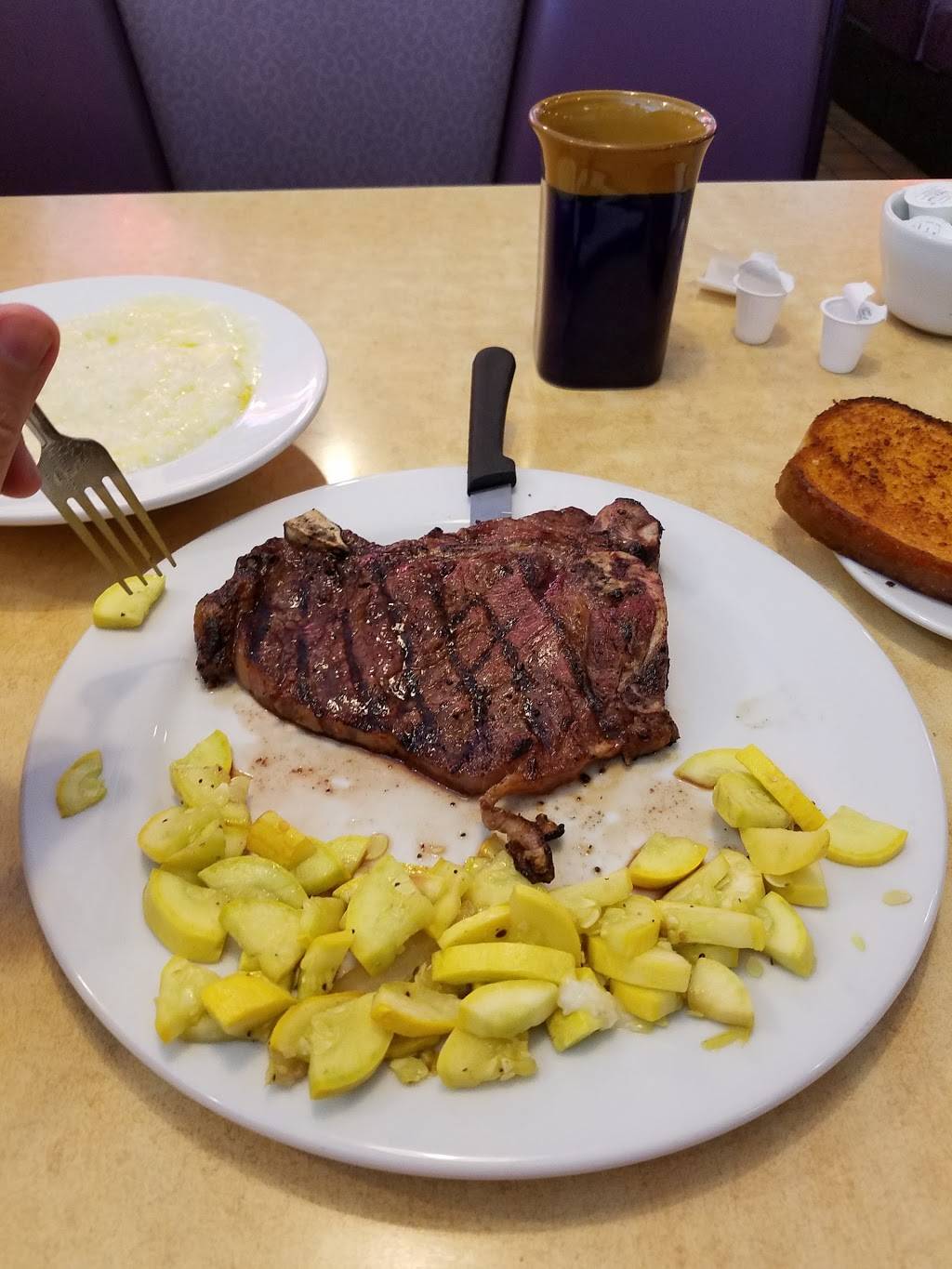 Silver Skillet Restaurant | restaurant | 2828 El Centro Rd, Sacramento, CA 95833, USA | 9169277395 OR +1 916-927-7395