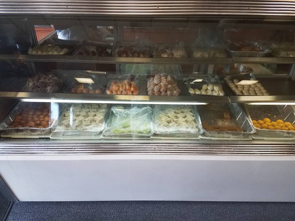 New Azaad Foods | restaurant | 6443 Castor Ave, Philadelphia, PA 19149, USA | 2152885204 OR +1 215-288-5204