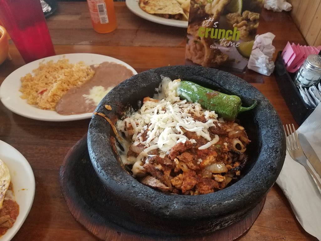 El Charro | restaurant | 1117, 2893 Dale Blvd, Dale City, VA 22193, USA | 7036800484 OR +1 703-680-0484