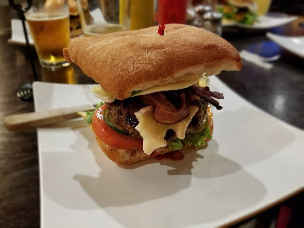 Big Basin Burger Bar | restaurant | 14413 Big Basin Way, Saratoga, CA 95070, USA | 4086472136 OR +1 408-647-2136