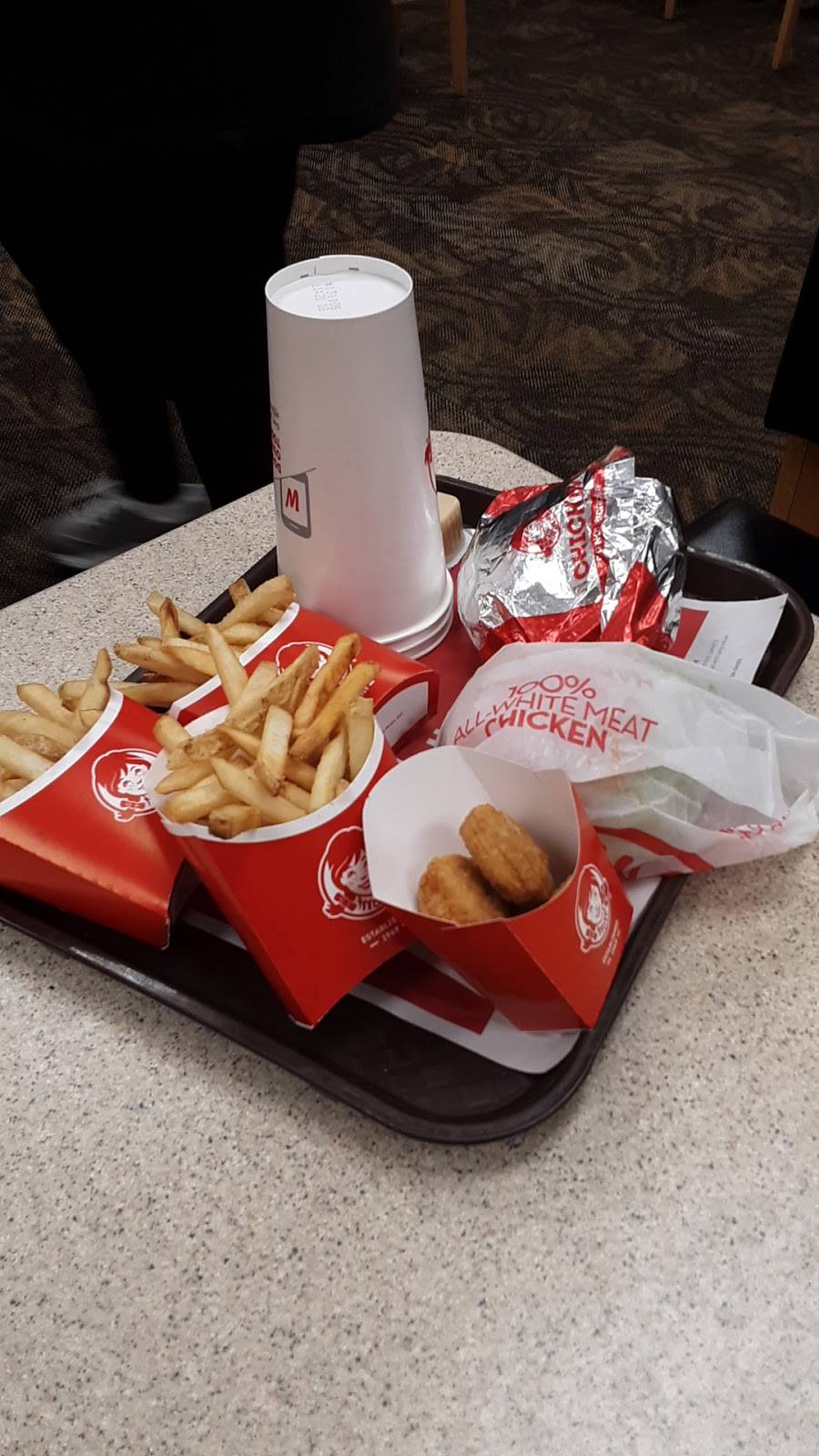 Wendys | restaurant | 10690 US-23, Lucasville, OH 45648, USA | 7402592700 OR +1 740-259-2700