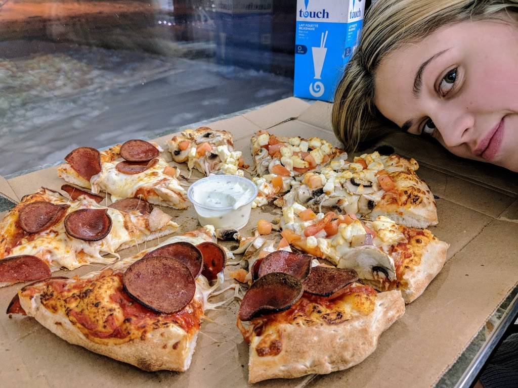 Romana Pizza & Wings | meal takeaway | 910 Queenston Rd, Stoney Creek, ON L8G 1B5, Canada | 9056629999 OR +1 905-662-9999