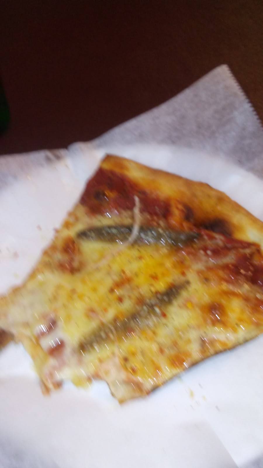 Champs Food Mart & Pizza | restaurant | 4104 Oleander Ave, Fort Pierce, FL 34982, USA | 7724644215 OR +1 772-464-4215