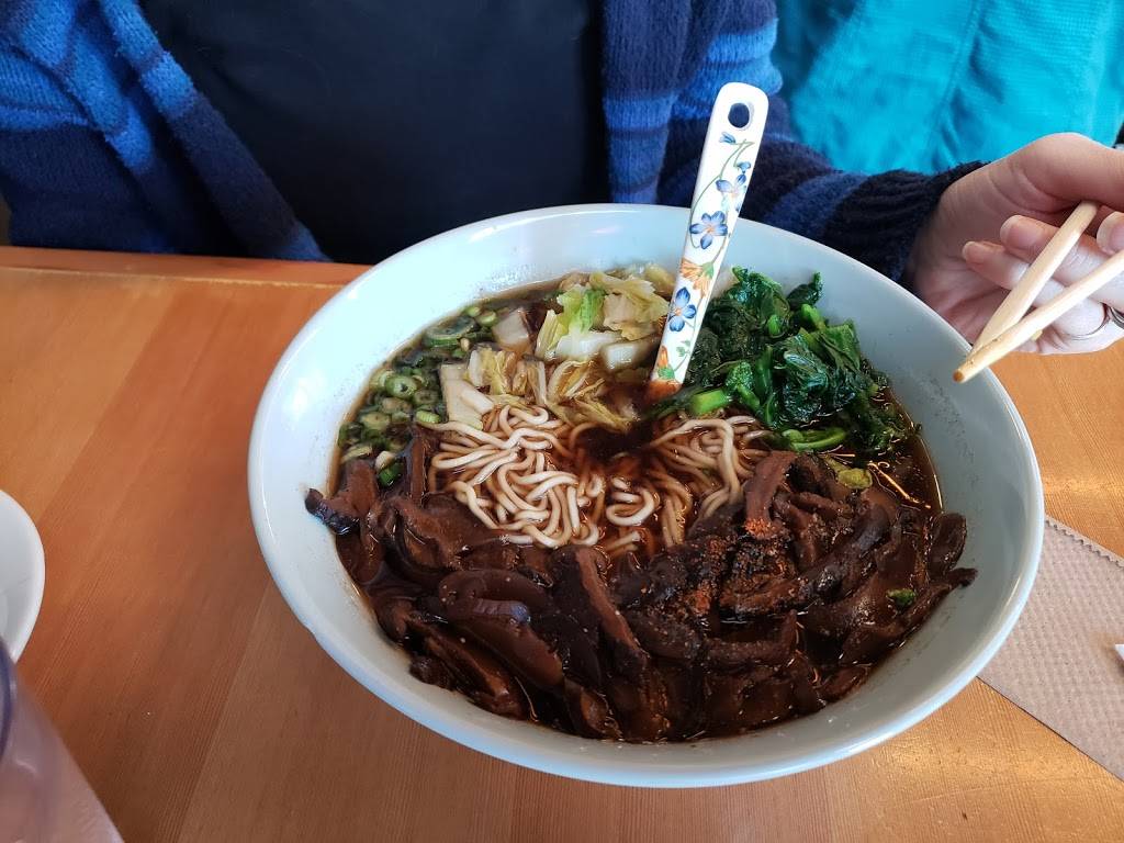 Boxer Ramen | restaurant | 1613 SE Bybee Blvd, Portland, OR 97202, USA | 5038415925 OR +1 503-841-5925