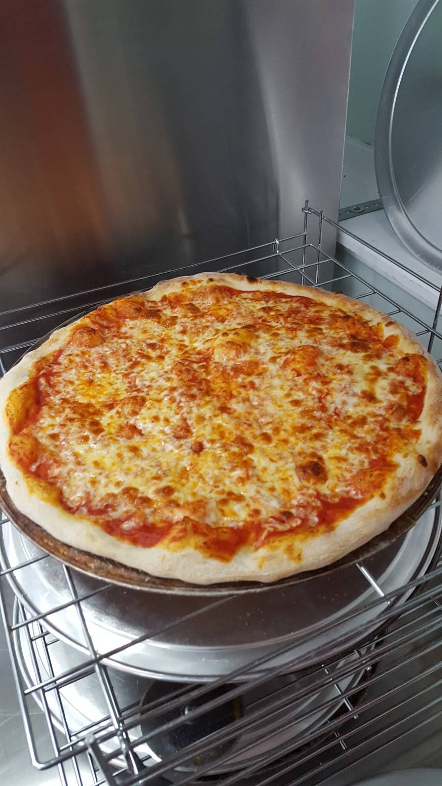 Yogies Cafe | restaurant | 80 Water St, Plymouth, MA 02360, USA | 7818315947 OR +1 781-831-5947