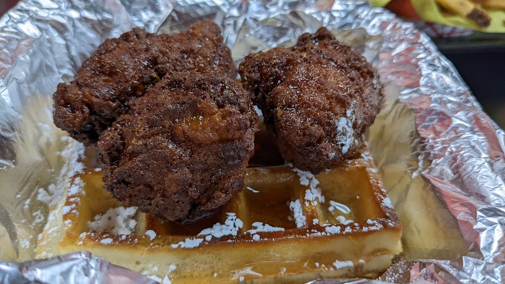 ATL Wings Flagstaff | restaurant | 1300 S Milton Rd STE 107, Flagstaff, AZ 86001, USA | 9284825590 OR +1 928-482-5590