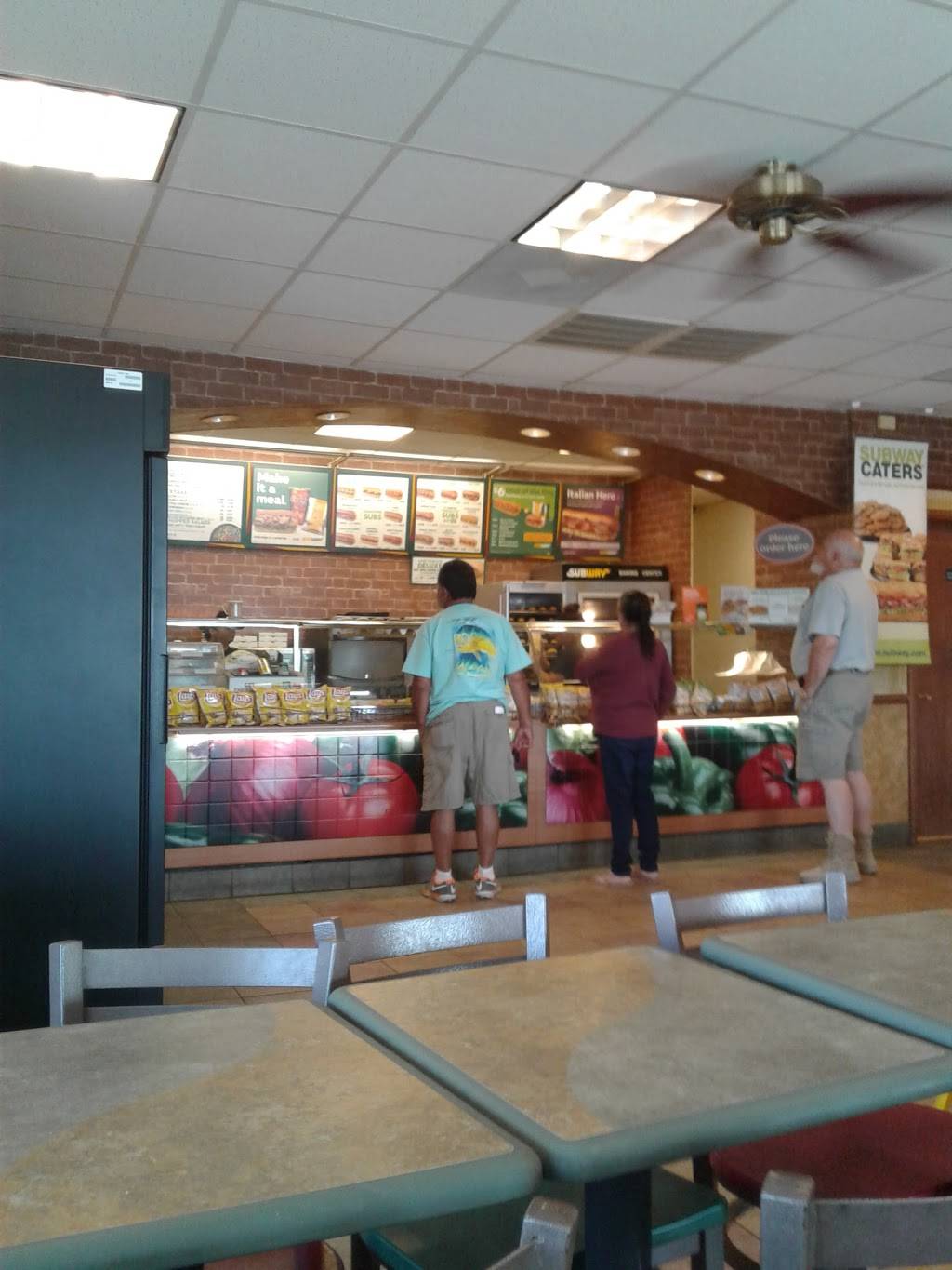 Subway | meal takeaway | 10536 TX-359 IH37, Mathis, TX 78368, USA | 3615476678 OR +1 361-547-6678