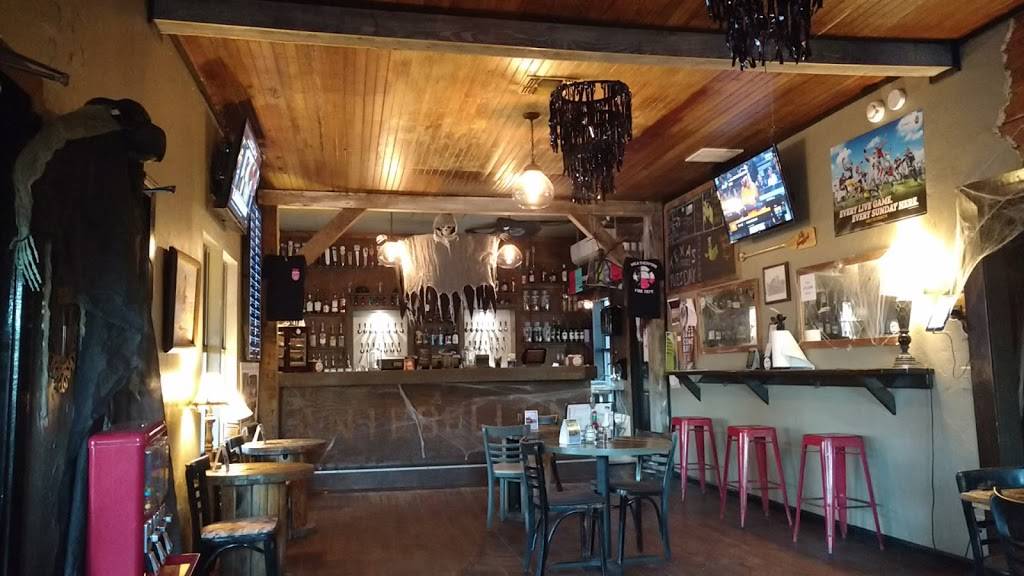 Antebellum Ale House | restaurant | 321 E Oak St, Weatherford, TX 76086, USA | 8173416625 OR +1 817-341-6625
