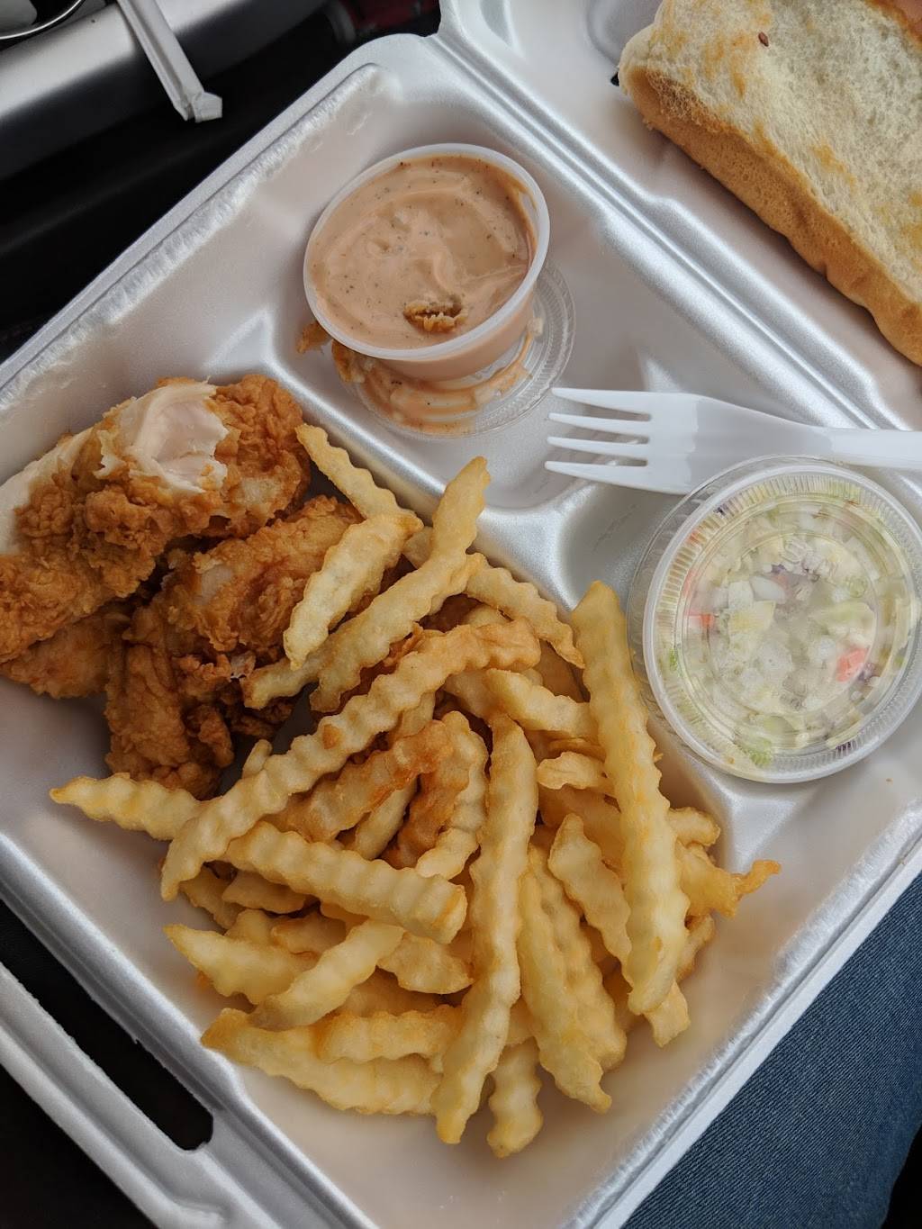 Raising Canes Chicken Fingers | meal takeaway | 5120 Dixie Hwy, Fairfield, OH 45014, USA | 5138154414 OR +1 513-815-4414