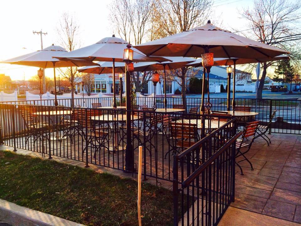 Luna Pizza Glastonbury | restaurant | 88 Hebron Ave, Glastonbury, CT 06033, USA | 8606592135 OR +1 860-659-2135