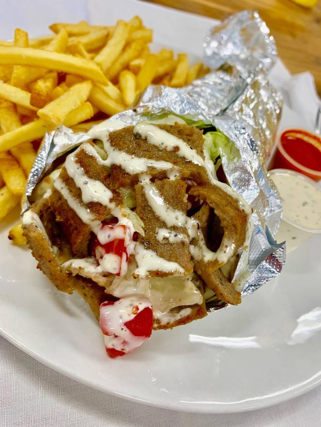 Oh My Gyro | restaurant | 1150 W, FL-434, Longwood, FL 32750, USA | 4079604496 OR +1 407-960-4496