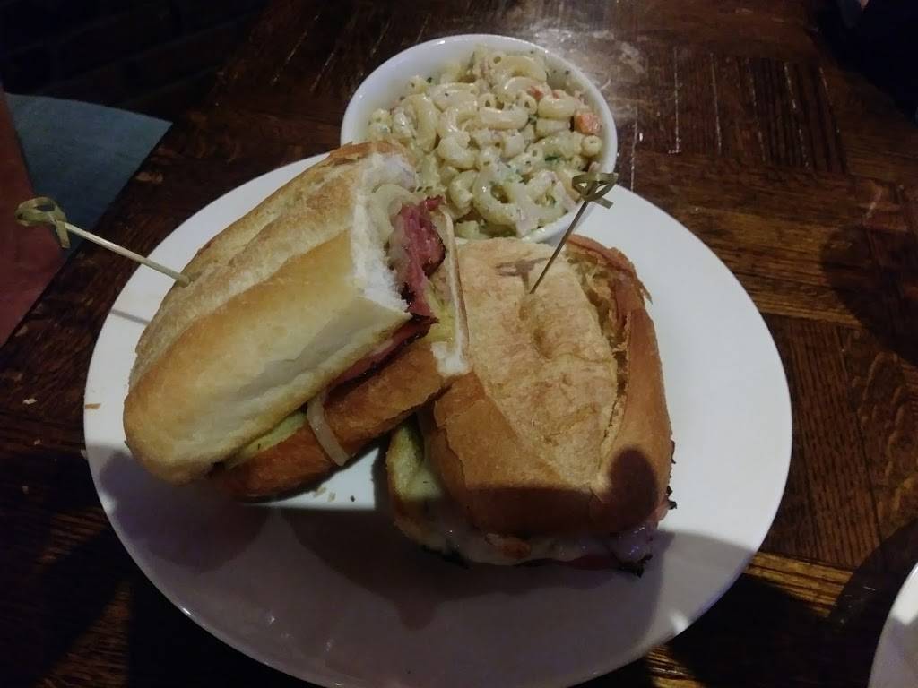 The Market Tavern | restaurant | 240 US-206 Suite 1, Flanders, NJ 07836, USA | 9735842345 OR +1 973-584-2345