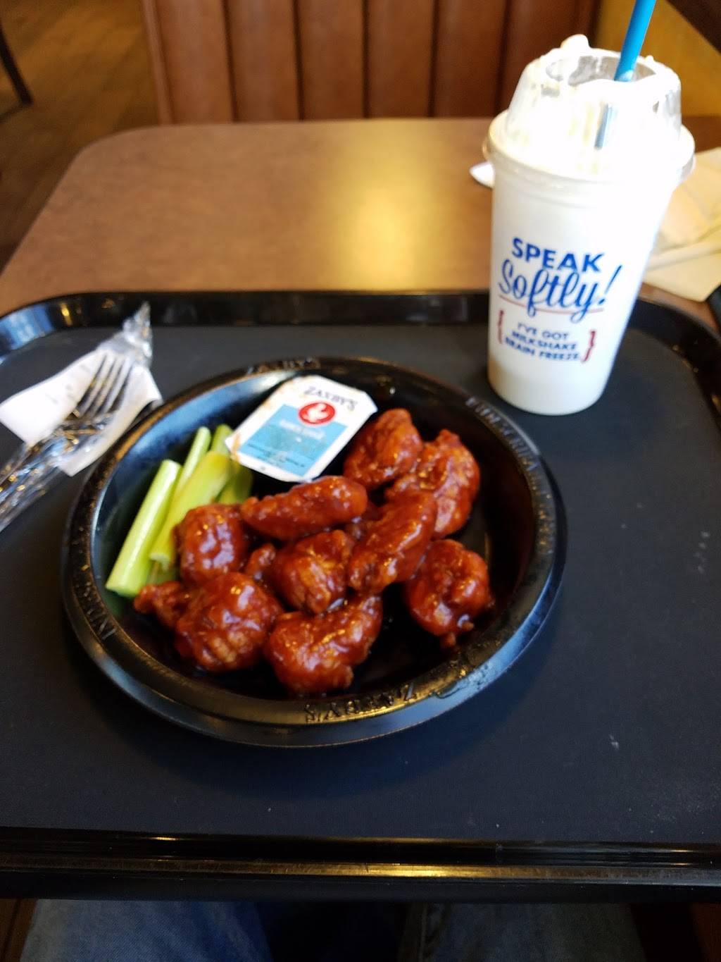 Zaxbys Chicken Fingers & Buffalo Wings | restaurant | 254 Marlin Dr, Greenwood, IN 46142, USA | 3174978888 OR +1 317-497-8888
