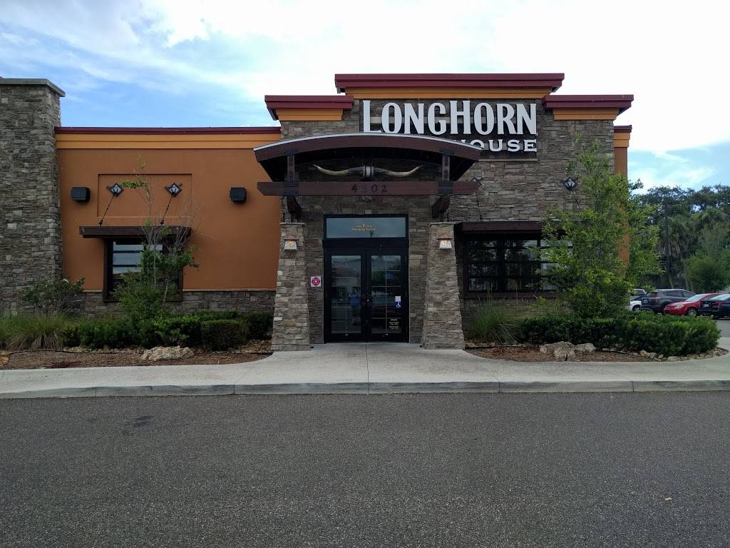 LongHorn Steakhouse | meal takeaway | 4502 14th St W, Bradenton, FL 34207, USA | 9417588571 OR +1 941-758-8571