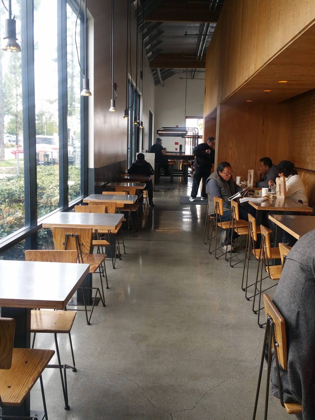 Chipotle Mexican Grill | restaurant | 9177 Central Ave Ste B, Montclair, CA 91763, USA | 9095756434 OR +1 909-575-6434