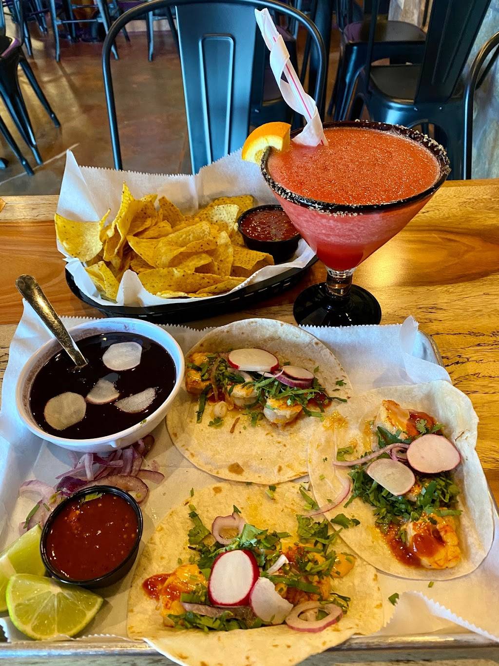 El macho Taco | restaurant | 1017 Century Dr, Edwardsville, IL 62025, USA | 6183075128 OR +1 618-307-5128