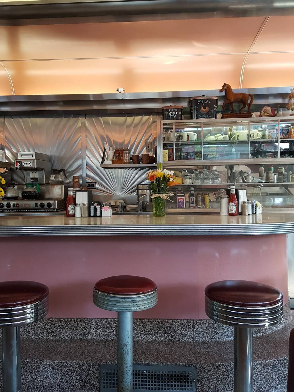 Millbrook Diner | restaurant | 3266 Franklin Ave, Millbrook, NY 12545, USA | 8456775319 OR +1 845-677-5319