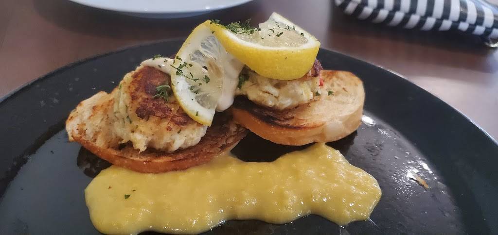 Sauvage | restaurant | 608 Absinthe Ct, Shreveport, LA 71115, USA | 3186062176 OR +1 318-606-2176