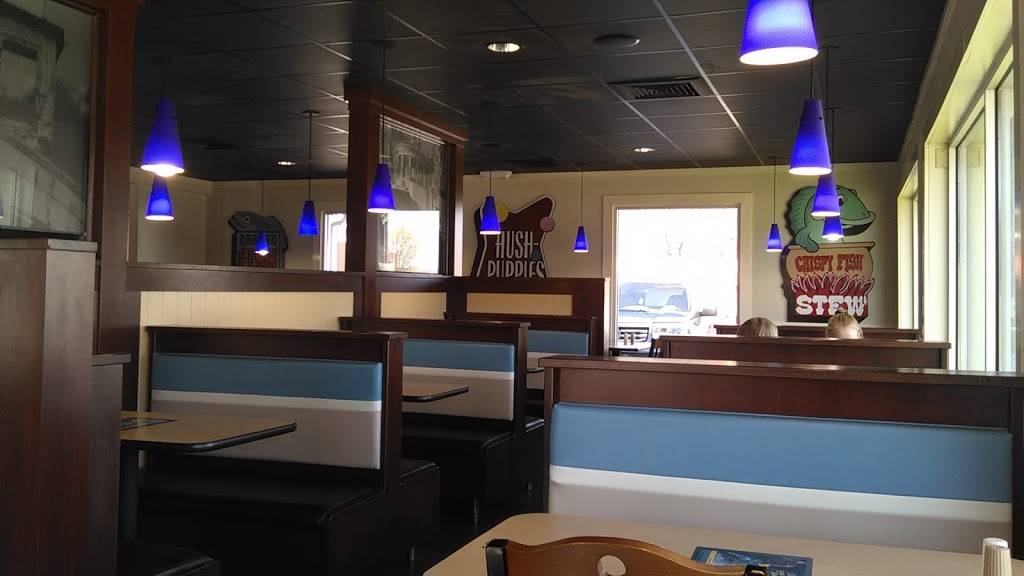 Long John Silvers | restaurant | 2354 Fort Henry Dr, Kingsport, TN 37664, USA | 4232466921 OR +1 423-246-6921