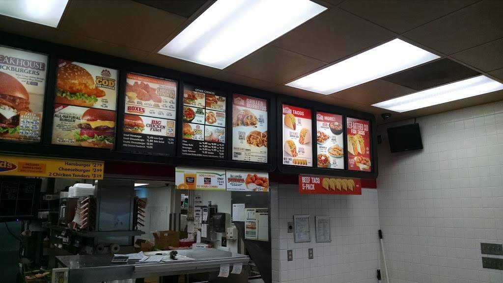 Hardees | restaurant | 205 W Main St, Manchester, IA 52057, USA | 5639275888 OR +1 563-927-5888