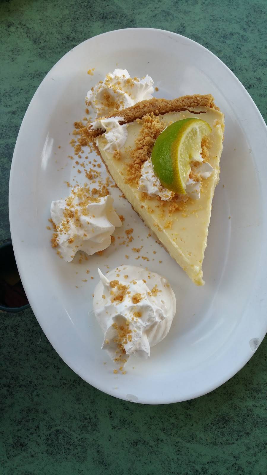 Two Georges Waterfront Grille | restaurant | 728 Casa Loma Blvd, Boynton Beach, FL 33435, USA | 5617362717 OR +1 561-736-2717