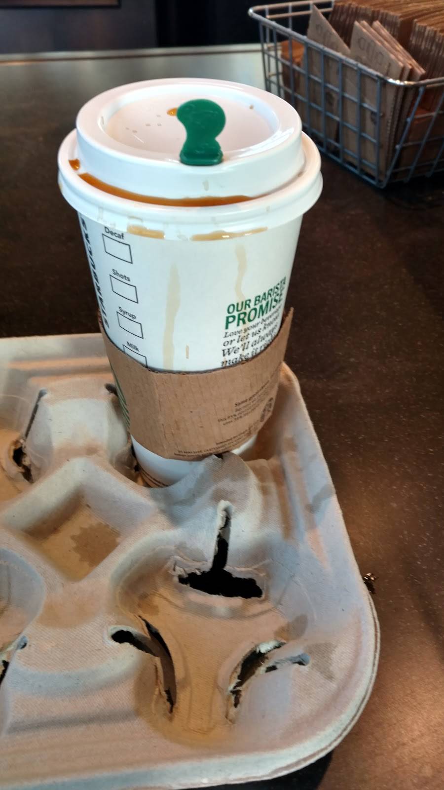 Starbucks | cafe | 15550 W National Ave, New Berlin, WI 53151, USA | 2629389117 OR +1 262-938-9117