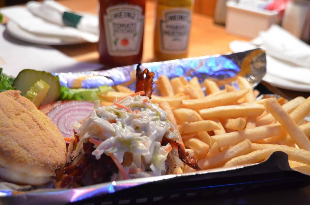 Macs Proper Pub | cafe | 693 N High St, Columbus, OH 43215, USA | 6142216227 OR +1 614-221-6227